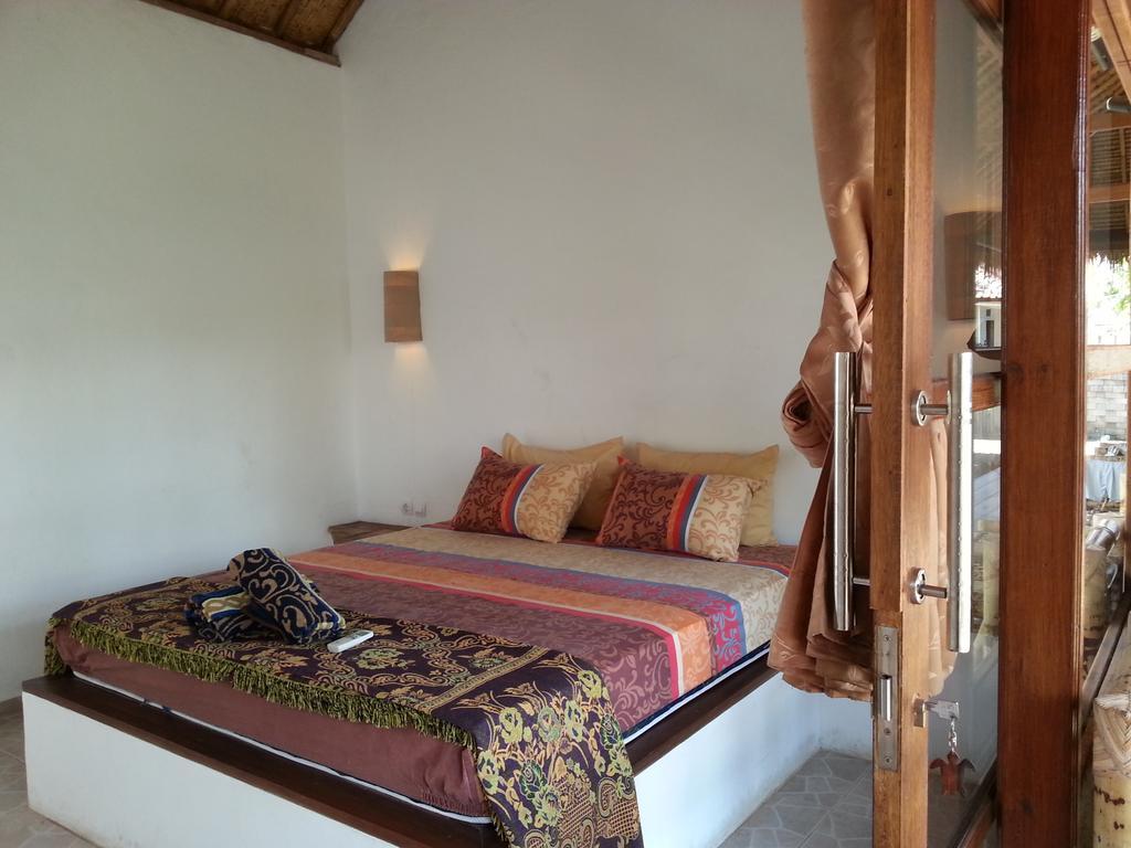 Classico Italiano Bed and Breakfast Νησιά Γκίλι Δωμάτιο φωτογραφία